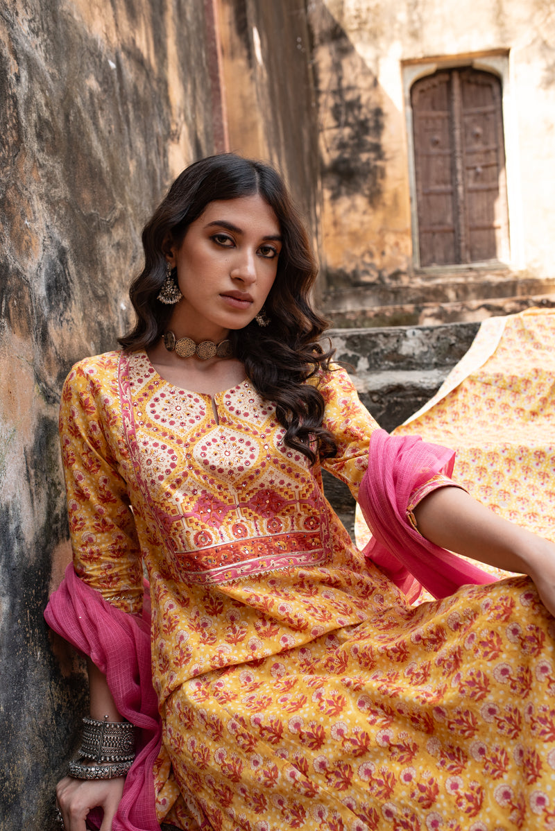Yellow Cotton Printed Complete Suit Set For Women's