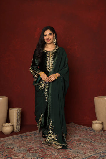 GREEN VELVET ROUND NECK DUPATTA HIGHLIGHTED  WITH ZARI EMBROIDERY FULL SET