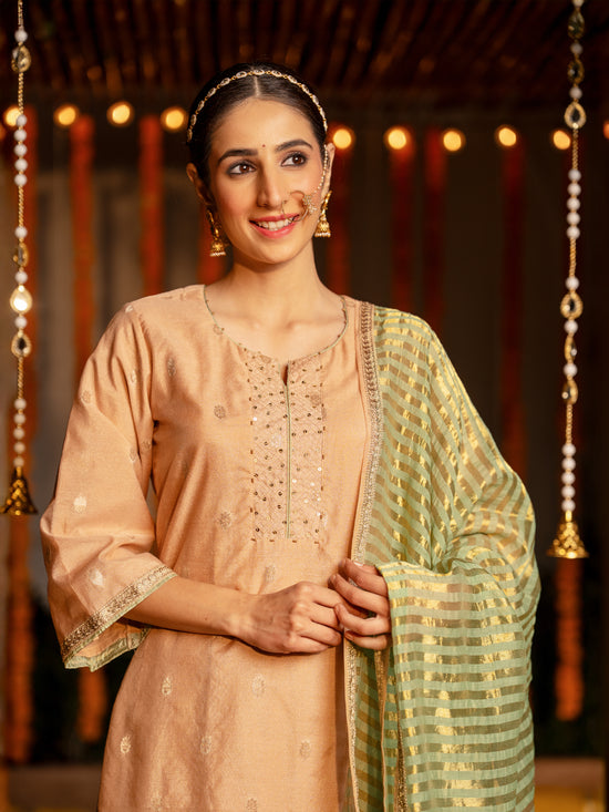 Peach Handloom Pure Silk Chanderi Round Neck Complete Suit Set For Women's