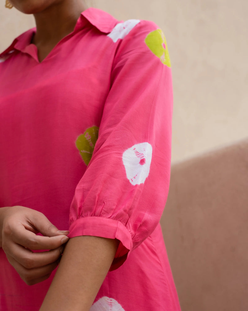 Pink Muslin Collar Neck Hand Done Bandhani Print Kurta Pant Set For Women's