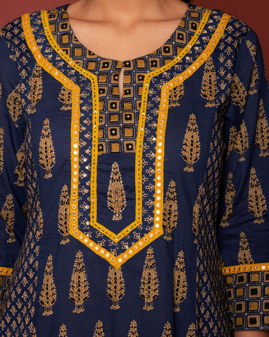 ABHA KURTA