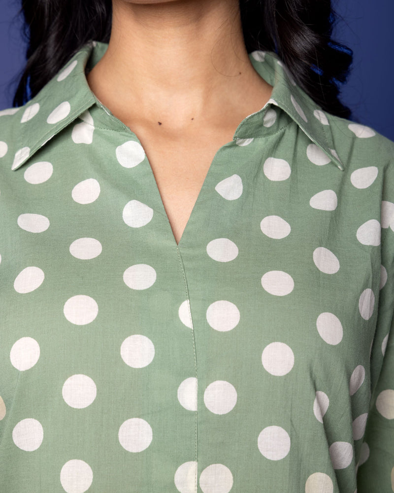 GREEN COTTON COLLAR NECK WITH POLKA PRINT KURTA PANT SET