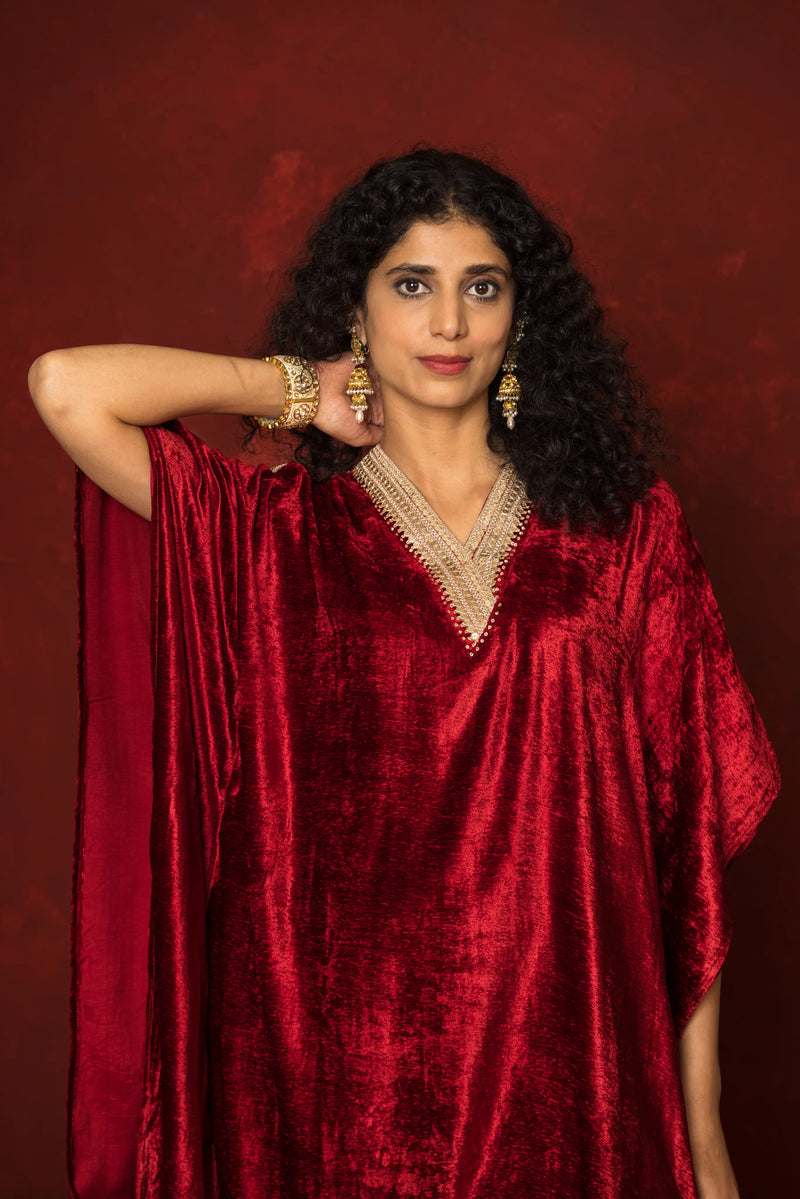 MAROON VELVET V NECK GOTA LACE ON NECKLINE PLAZZO  HIGHLIGHTED WITH GOTA KURTA PANT SET