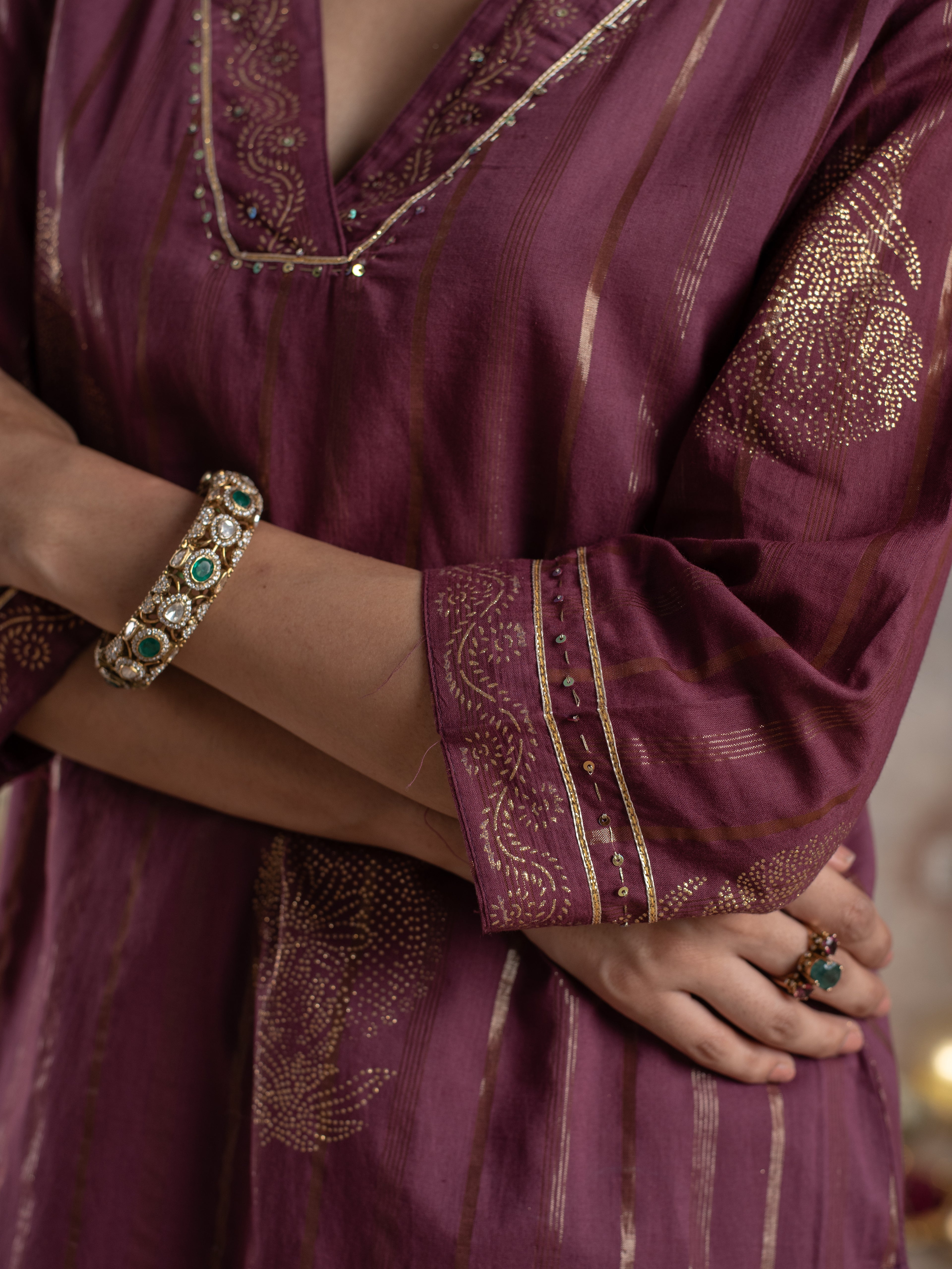 Purple Cotton Lurex V-Neck Kurta Pant Set For Women's