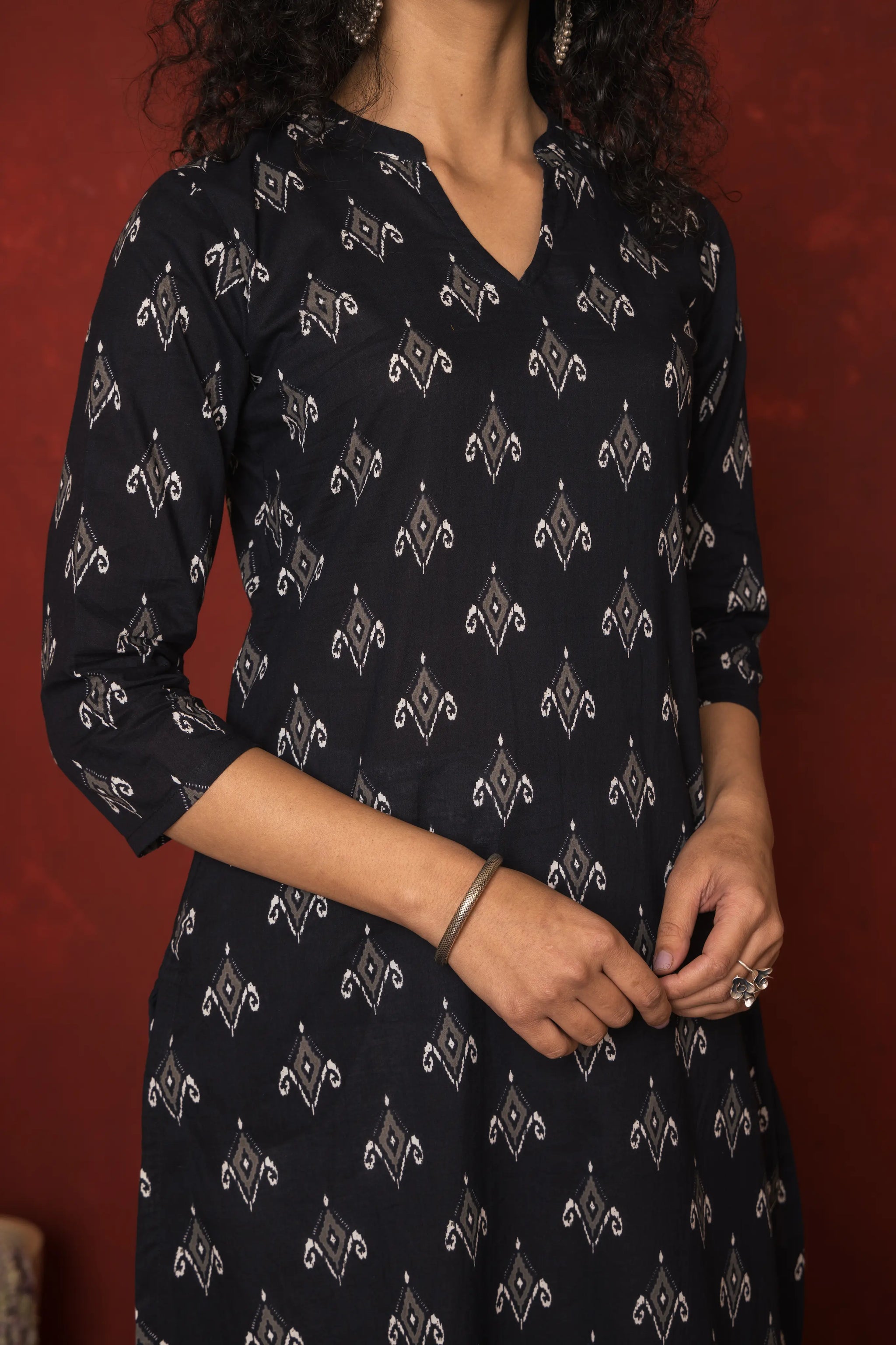 MAHIRA KURTA