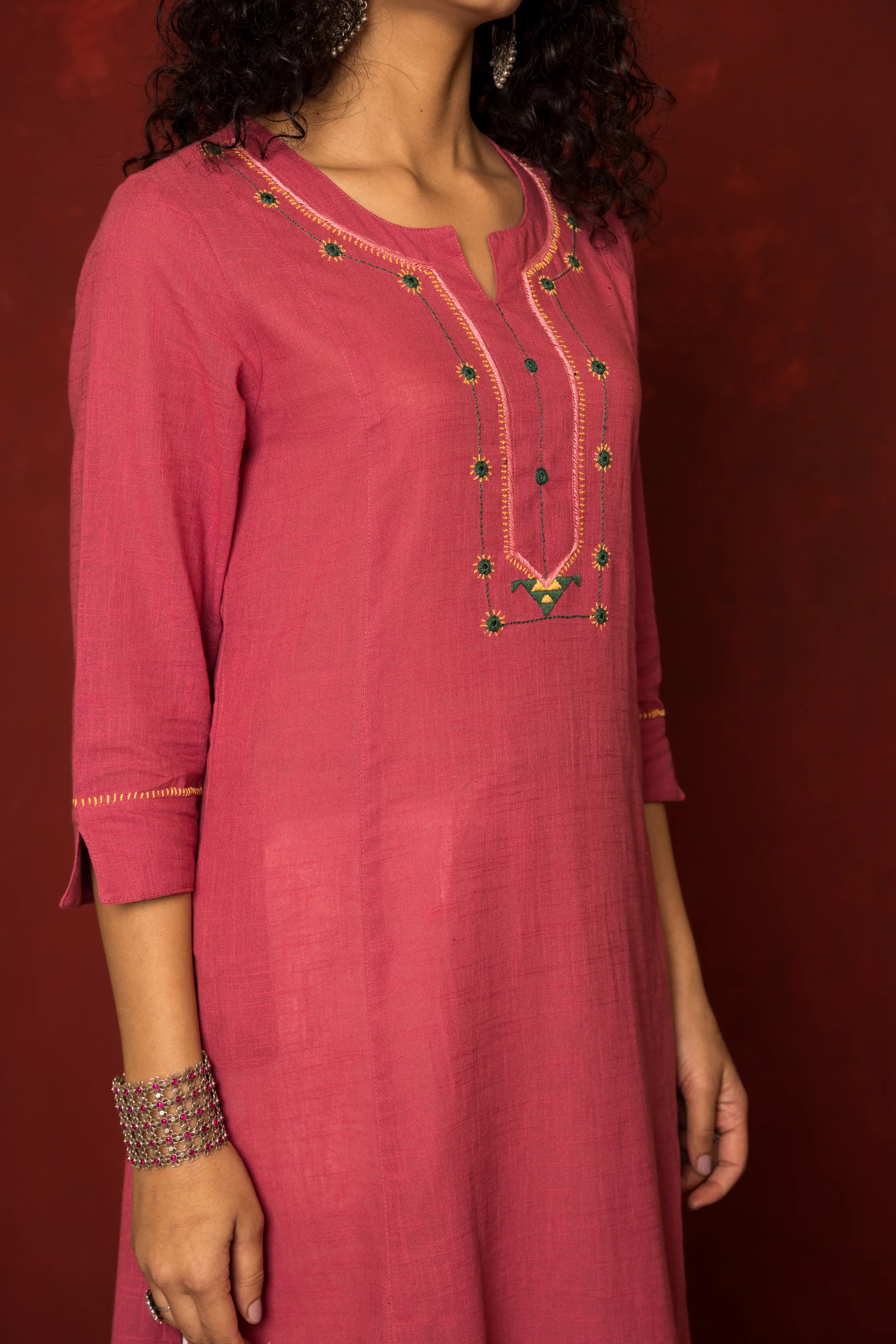 ONION PINK COTTON SLUB KURTA HIGHLIGHTED WITH HAND MIRROR WORK WITH KATHA KURTA FOR WOMEN'S
