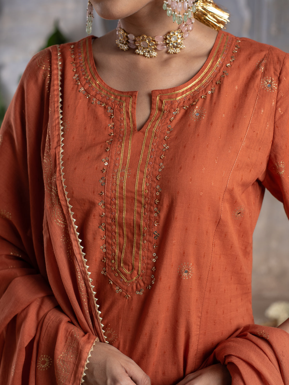 BROWN COTTON FLAX ROUND WITH V-CUT ALL OVER ROGAN GOLD KHADI WORK FULL SET
