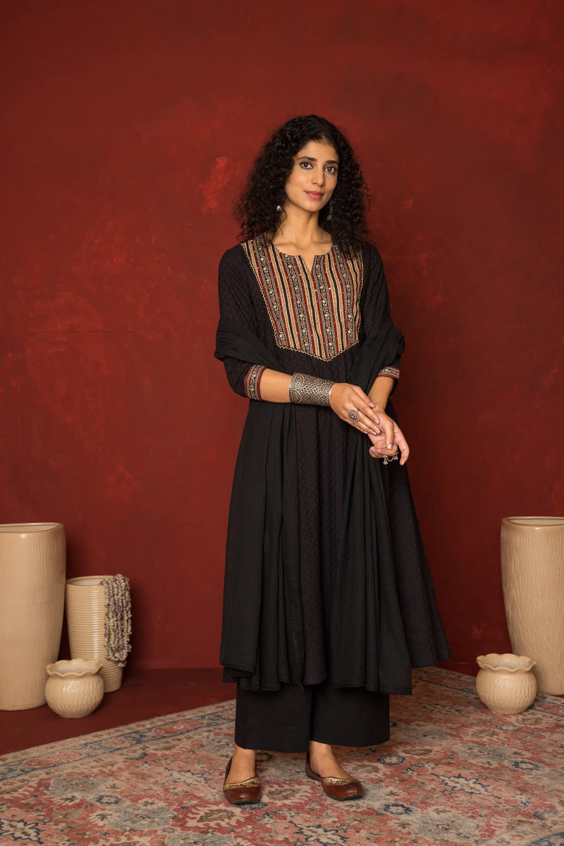 MIRAYA KURTA