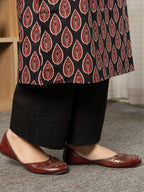 Black -cotton-Round neck-printed-kurta-for-womens