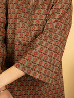 Pine Needle Green Cotton Round With V Neck Booti Print Lounge Wear