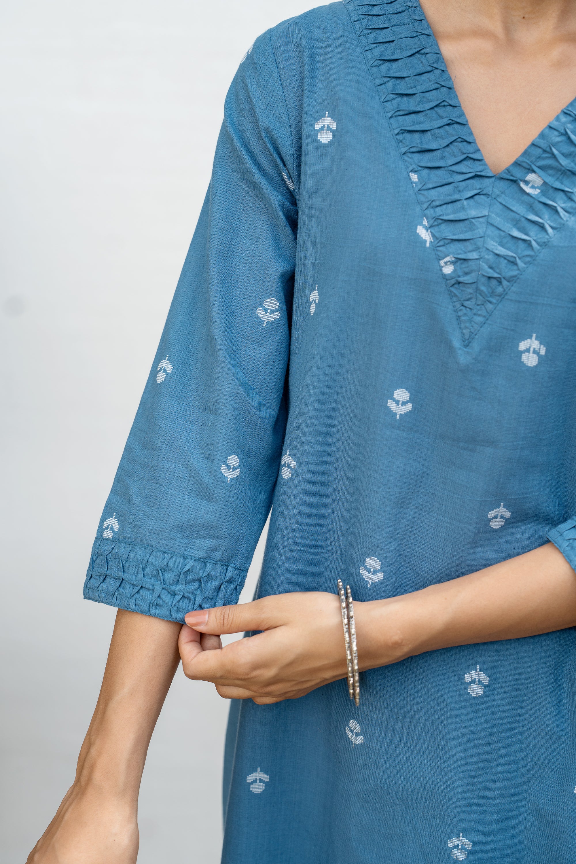 Blue Cotton Handloom Kurta For Women's