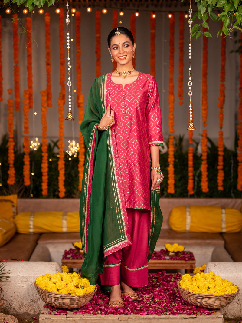 Magenta Pink Banarasi Silk Round With V-Neck Complete Suit Set For Women's