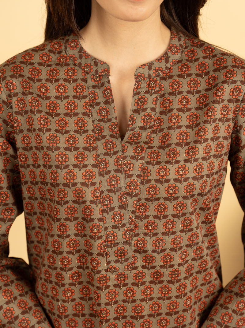 Pine Needle Green Cotton Round With V Neck Booti Print Lounge Wear