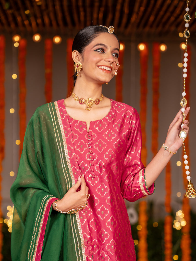 Magenta Pink Banarasi Silk Round With V-Neck Complete Suit Set For Women's