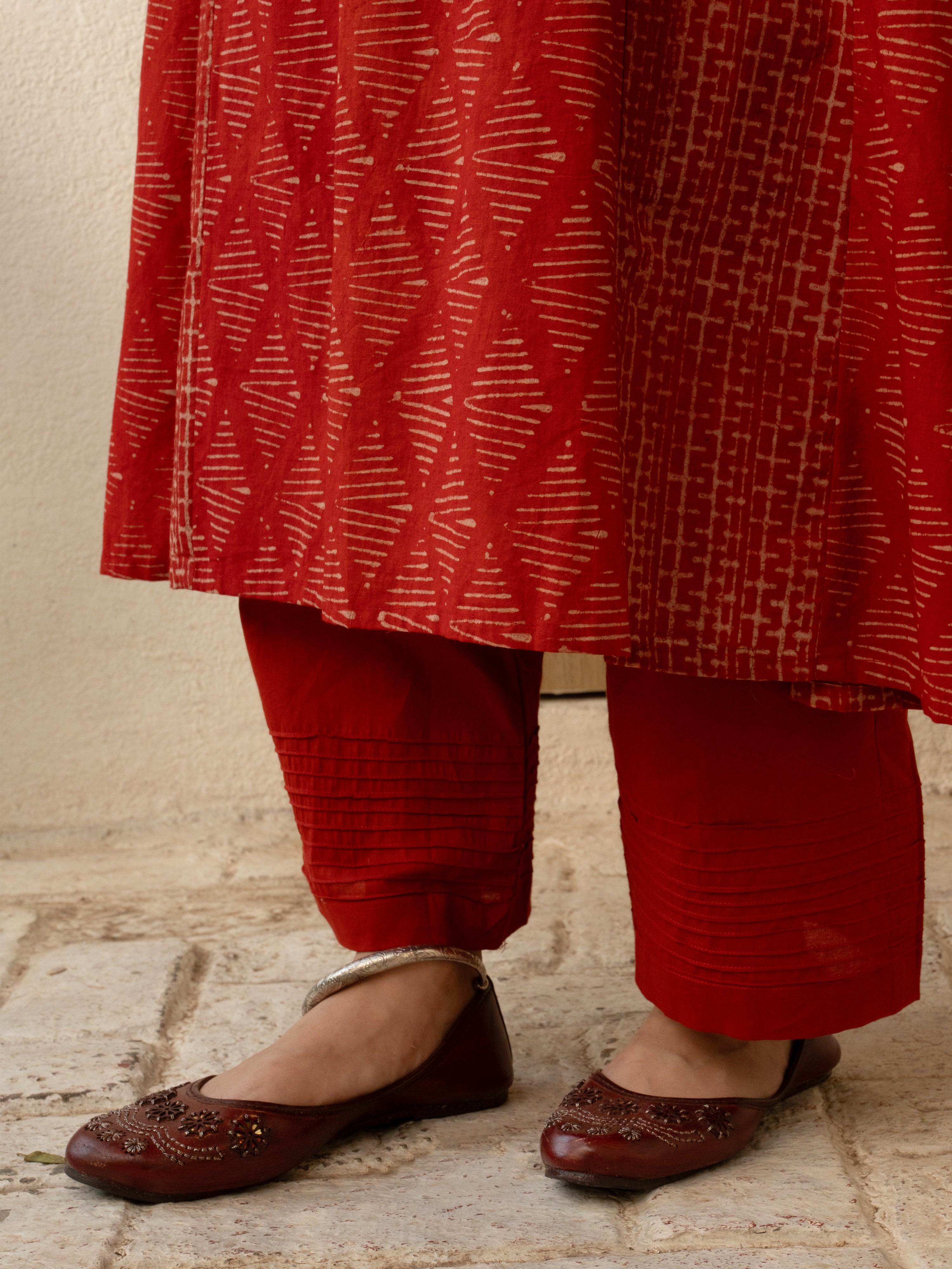 Red Colour Cotton Round with V-Neck HandBlock Print With Natural Dyes Kurta For Women's