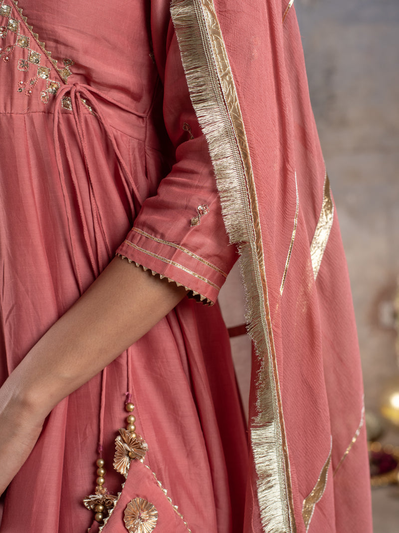 PEACH MUSLIN SILK ANGRAKHA NECK GOTA DORIYA DUPATTA FULL SET