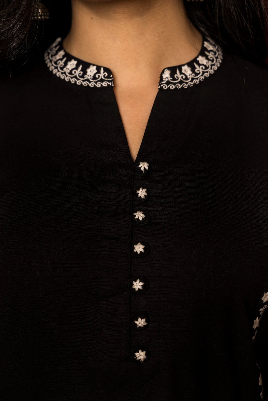 BLACK COTTON FLAX COLLAR EMBROIDERY WORK ON KURTA.WITH EMBROIDERY ON BUTTONS KURTA PANT SET