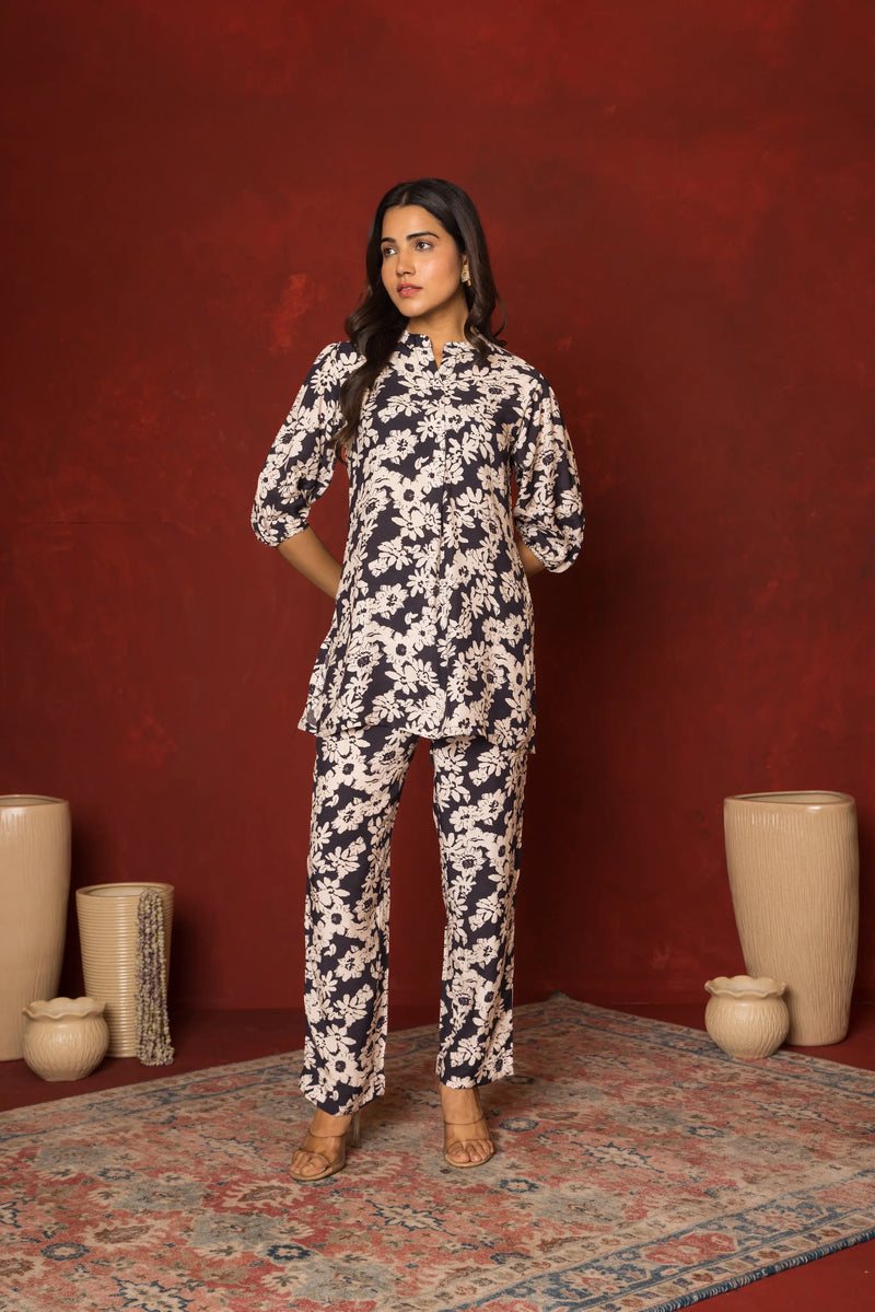 Black Muslin Collar Neck Floral Print Co-Ord Set For Women's