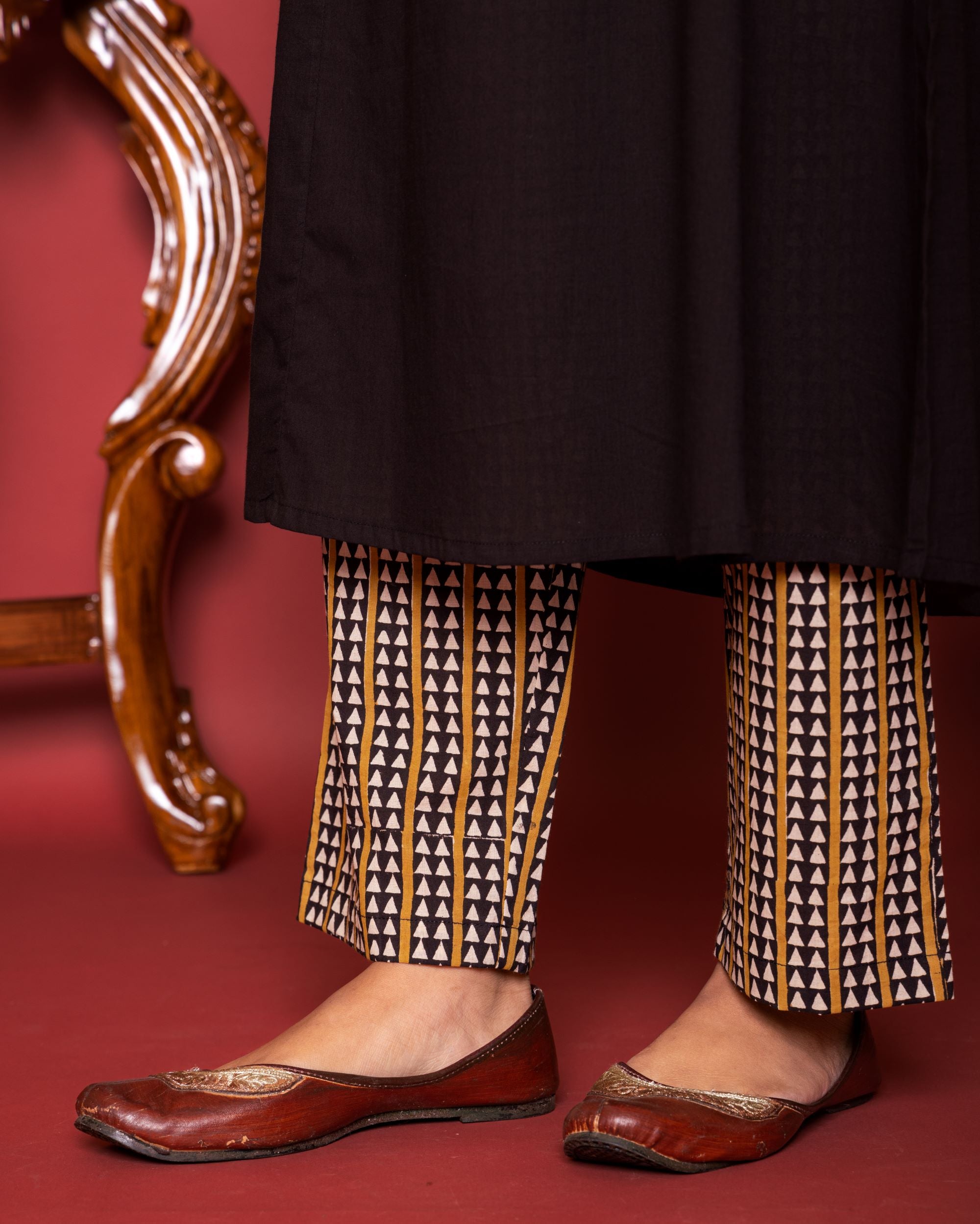 BLACK COTTON ROUND WITH V-NECK HAND BLOCK  KATHA WORK AND SEQUENCE KURTA PANT SET