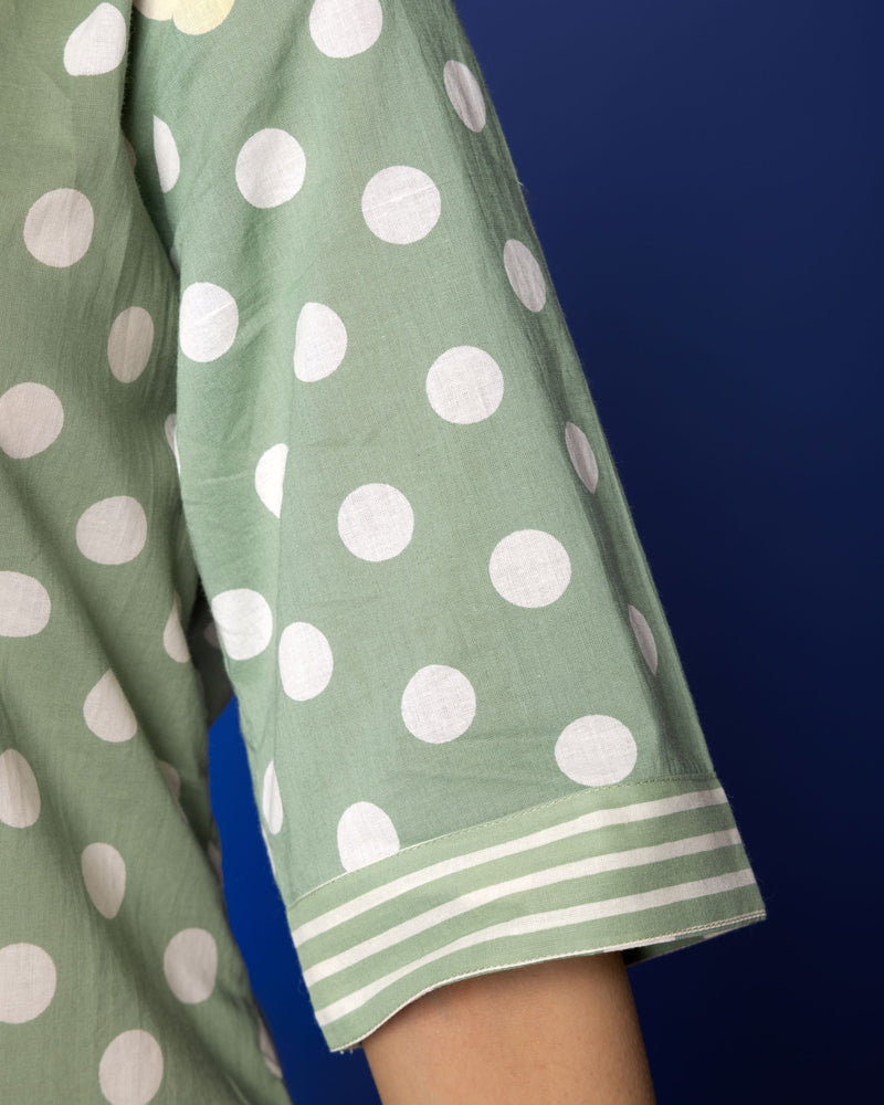 GREEN COTTON COLLAR NECK WITH POLKA PRINT KURTA PANT SET