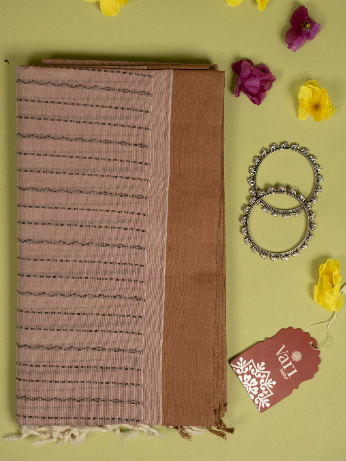 Pinkish Beige Colour Cotton Handloom Self Weaned Saree