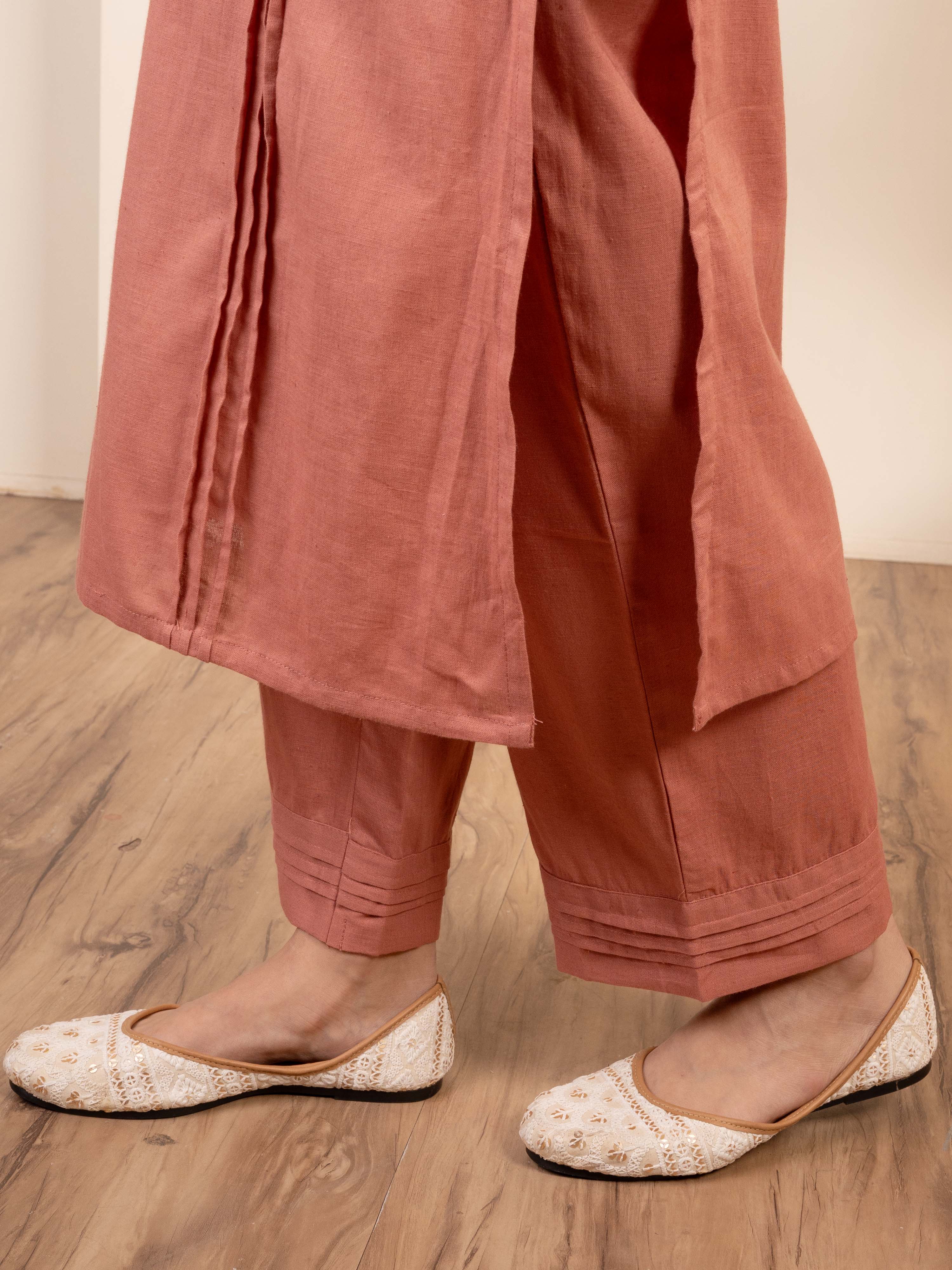 Peach Cotton Flax Hand Embroidery Kurta Pant Set For Women's