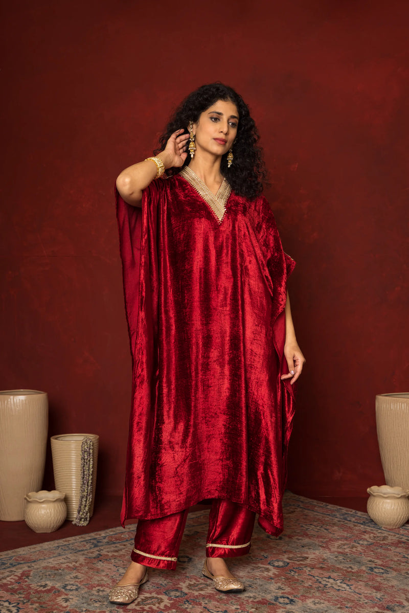 MAROON VELVET V NECK GOTA LACE ON NECKLINE PLAZZO  HIGHLIGHTED WITH GOTA KURTA PANT SET