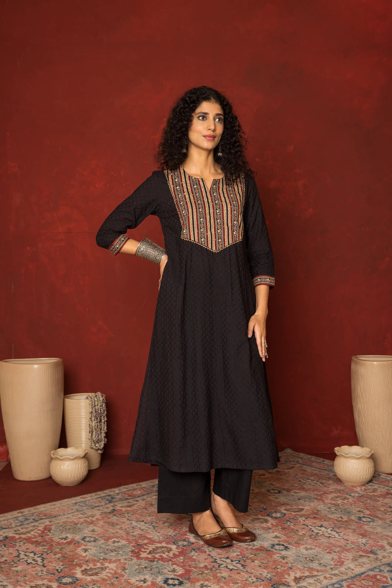 MIRAYA KURTA