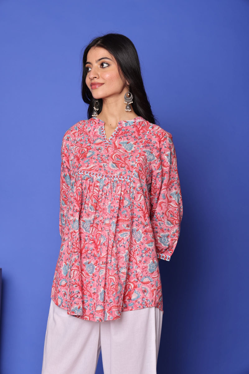 Pink Cotton Collar With V-Neck Handblock Short Top For Women's