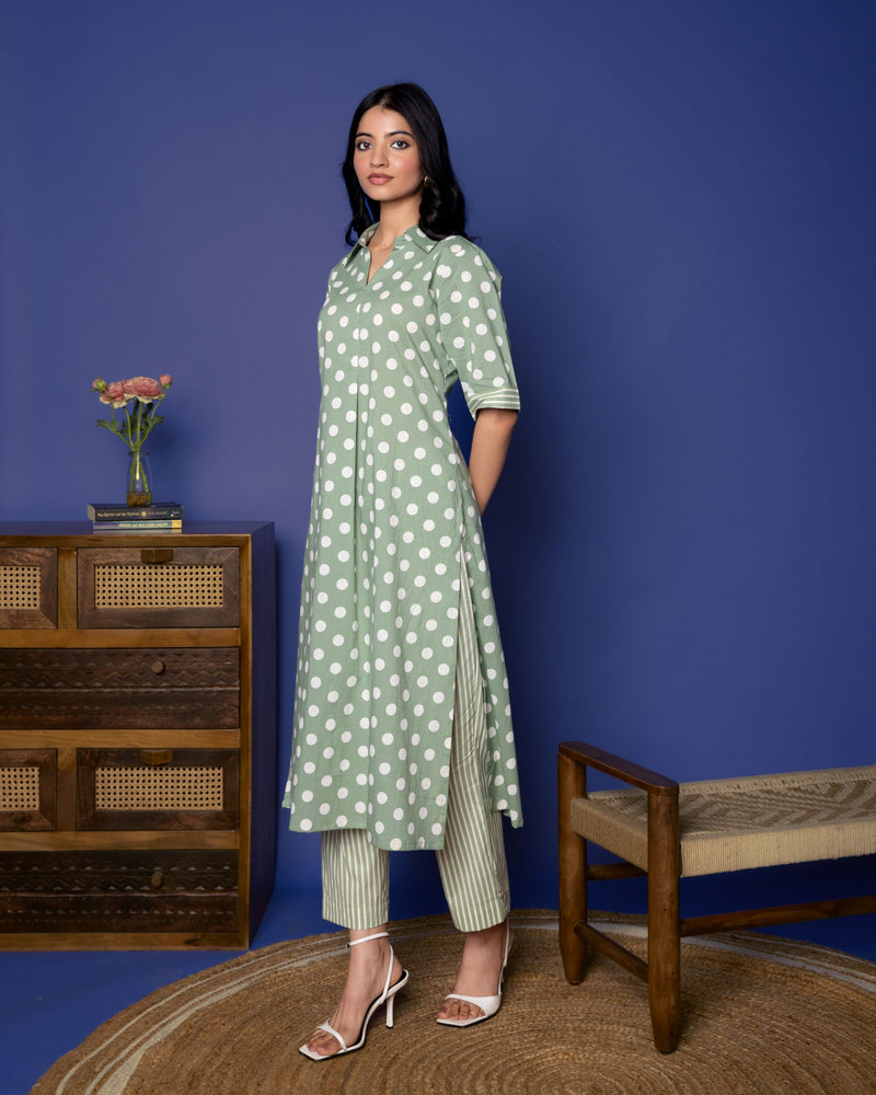 GREEN COTTON COLLAR NECK WITH POLKA PRINT KURTA PANT SET