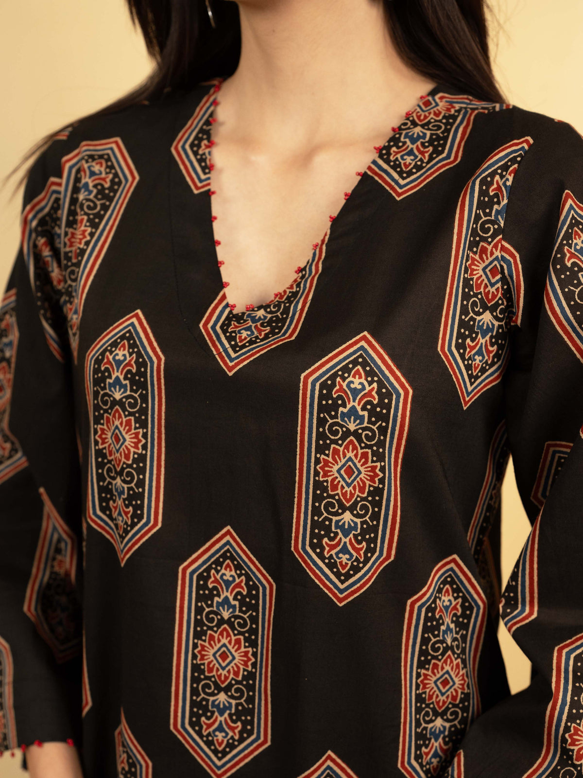 Black Colour Cotton V-Neck Abstract Print Bead Work Kurta For Women's