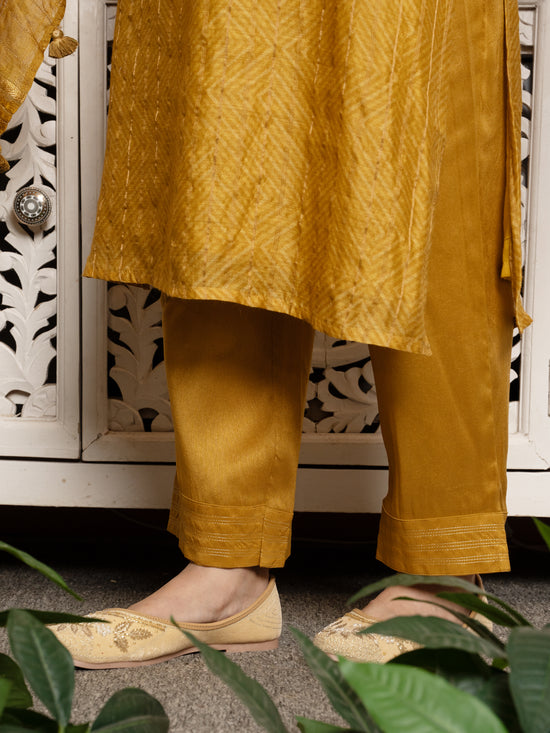 Mustard Tussar Silk Handblock Print Round With V-Neck Complete Suit Set For Women's
