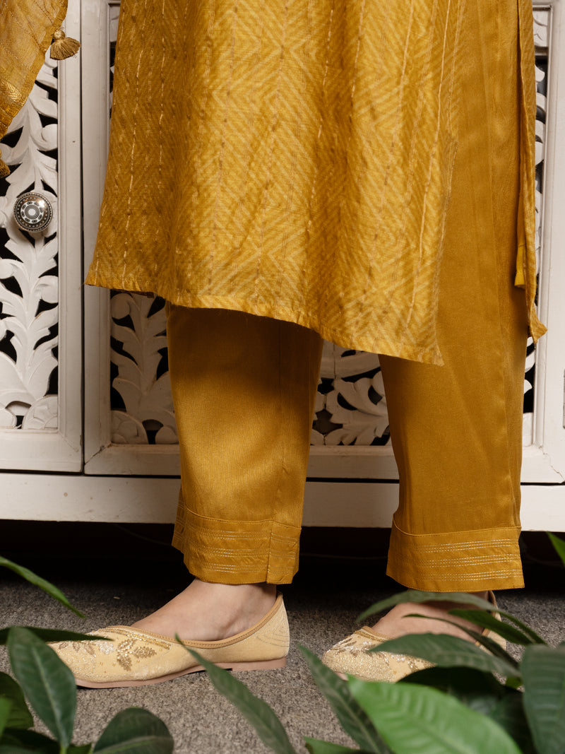 Mustard Tussar Silk Handblock Print Round With V-Neck Complete Suit Set For Women's