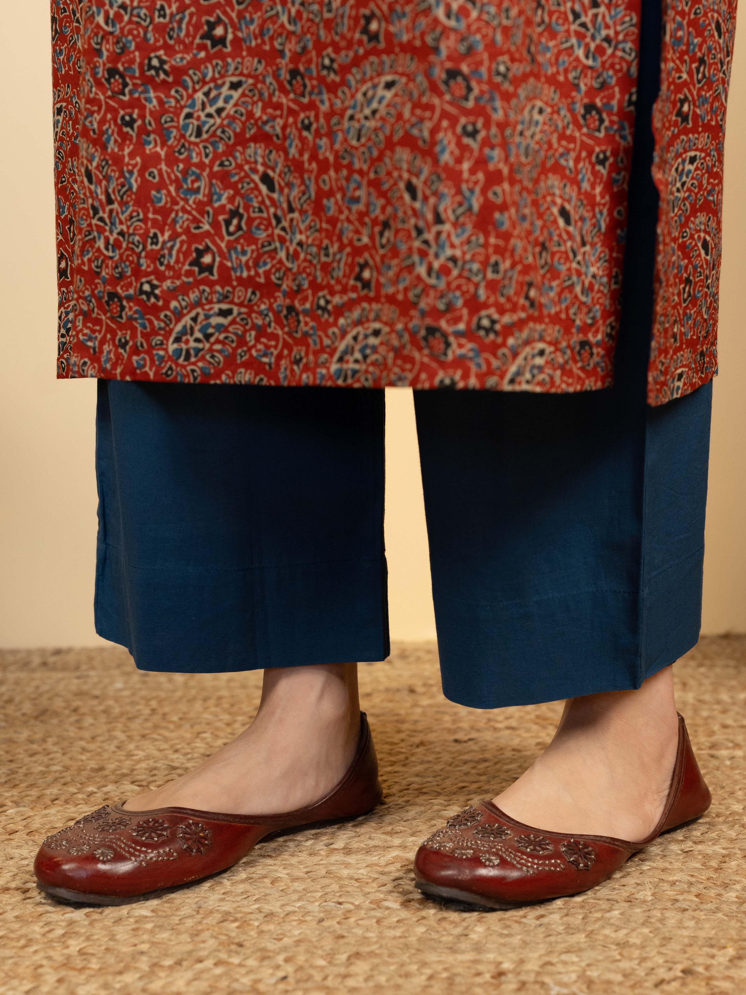 Brick Red Colour Cotton Round With V-Neck Jaal Print Kurta For Women's