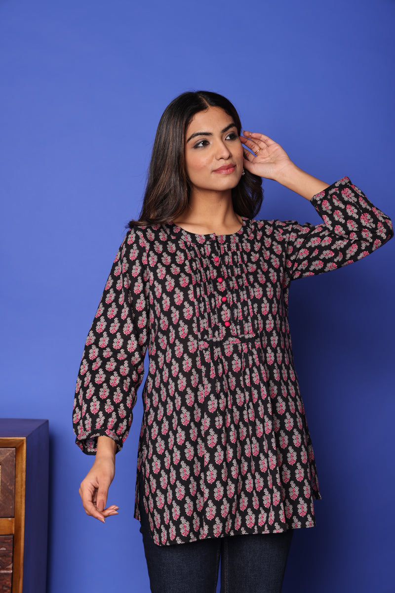Black Cotton Round Handblock Short Top For Women's