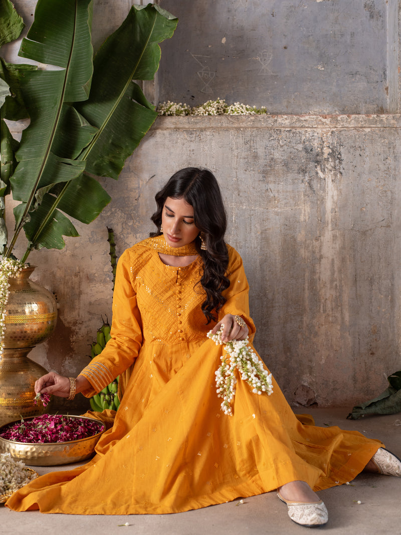 MUSTURD COTTON ROUND NECK KURTA PANT WITH KOTA DORIYA DUPATTA