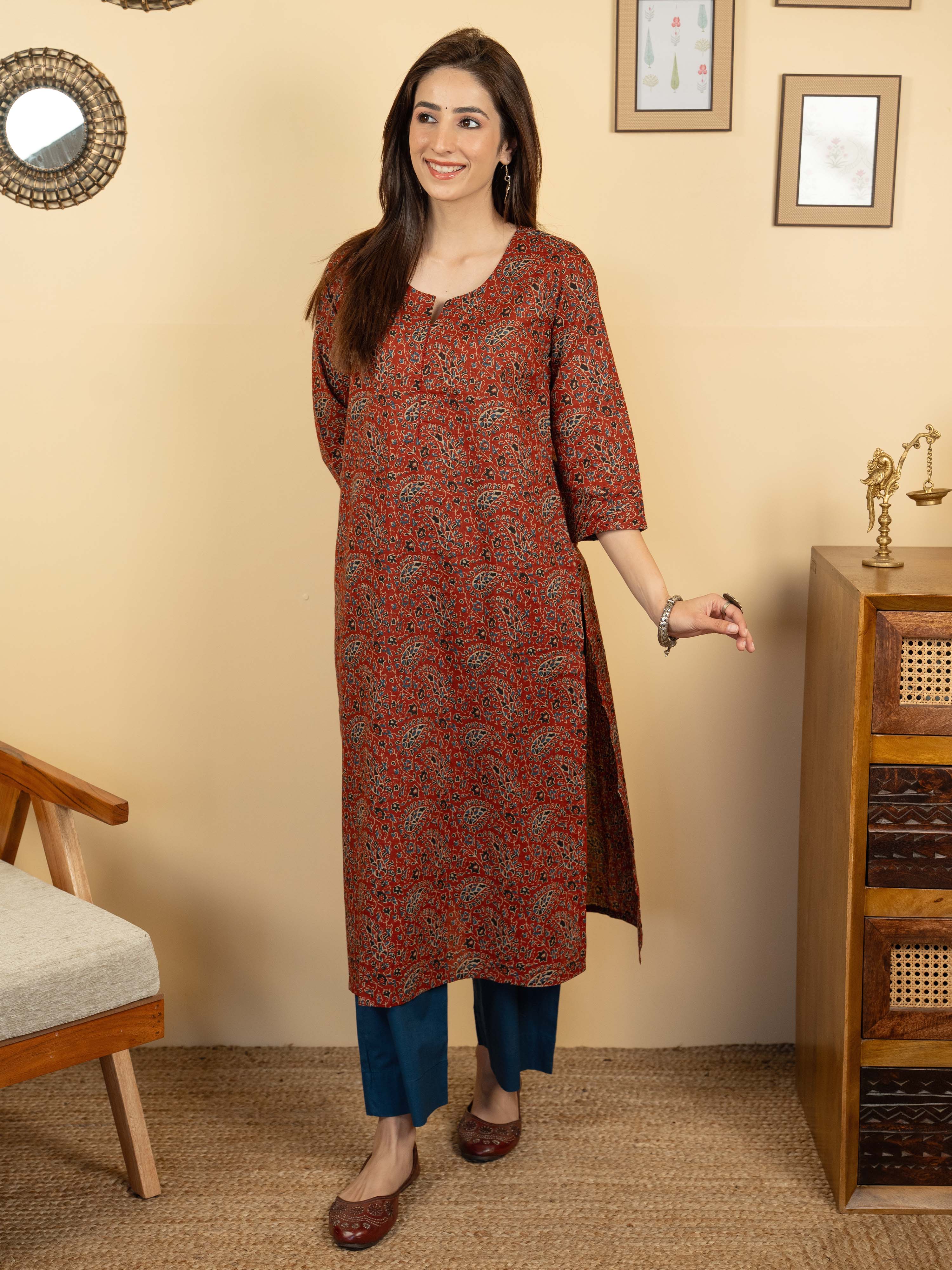 Brick Red Colour Cotton Round With V-Neck Jaal Print Kurta For Women's