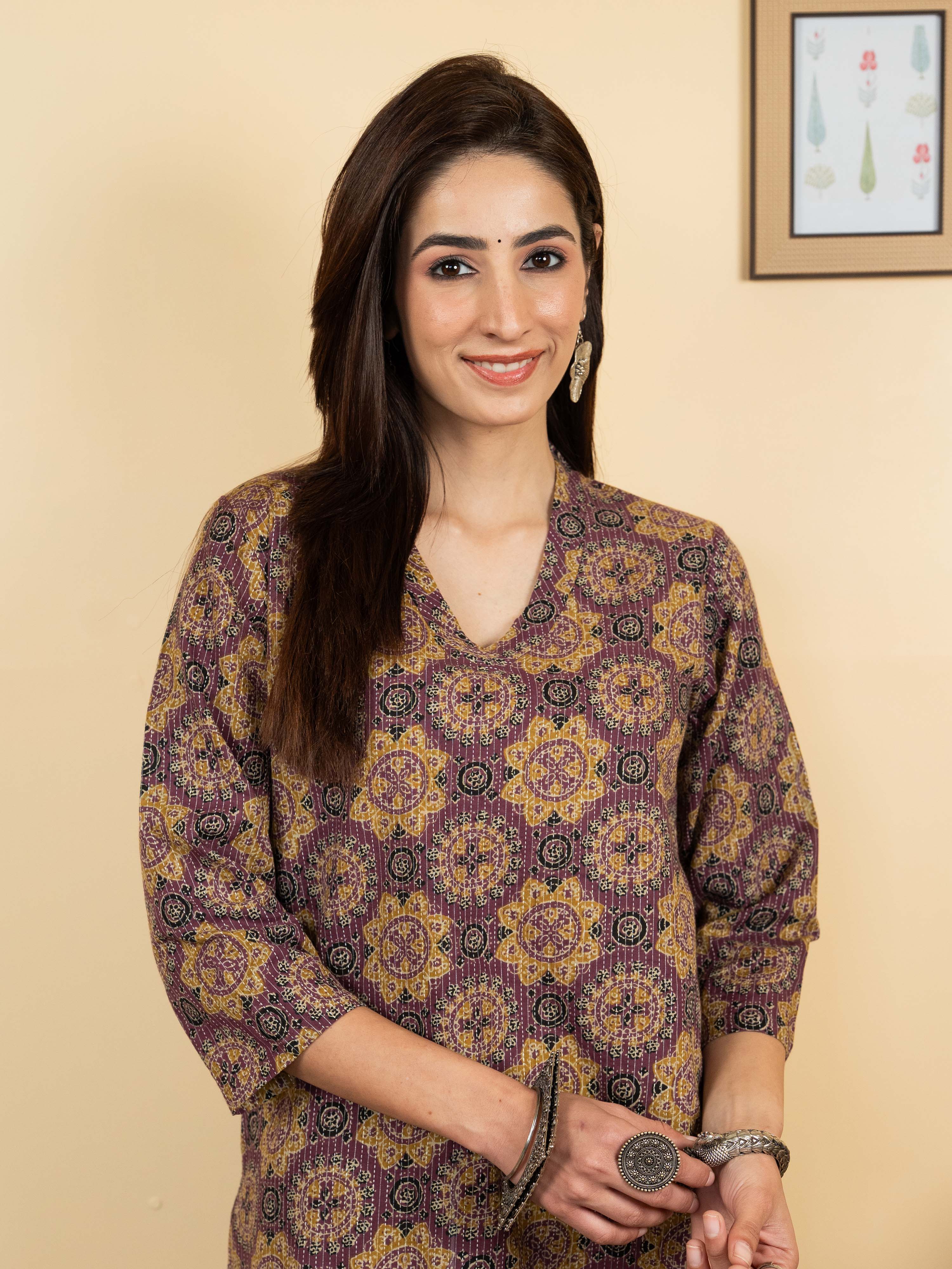 Purple Colour Cotton V-Neck Katha Print Kurta For Women's