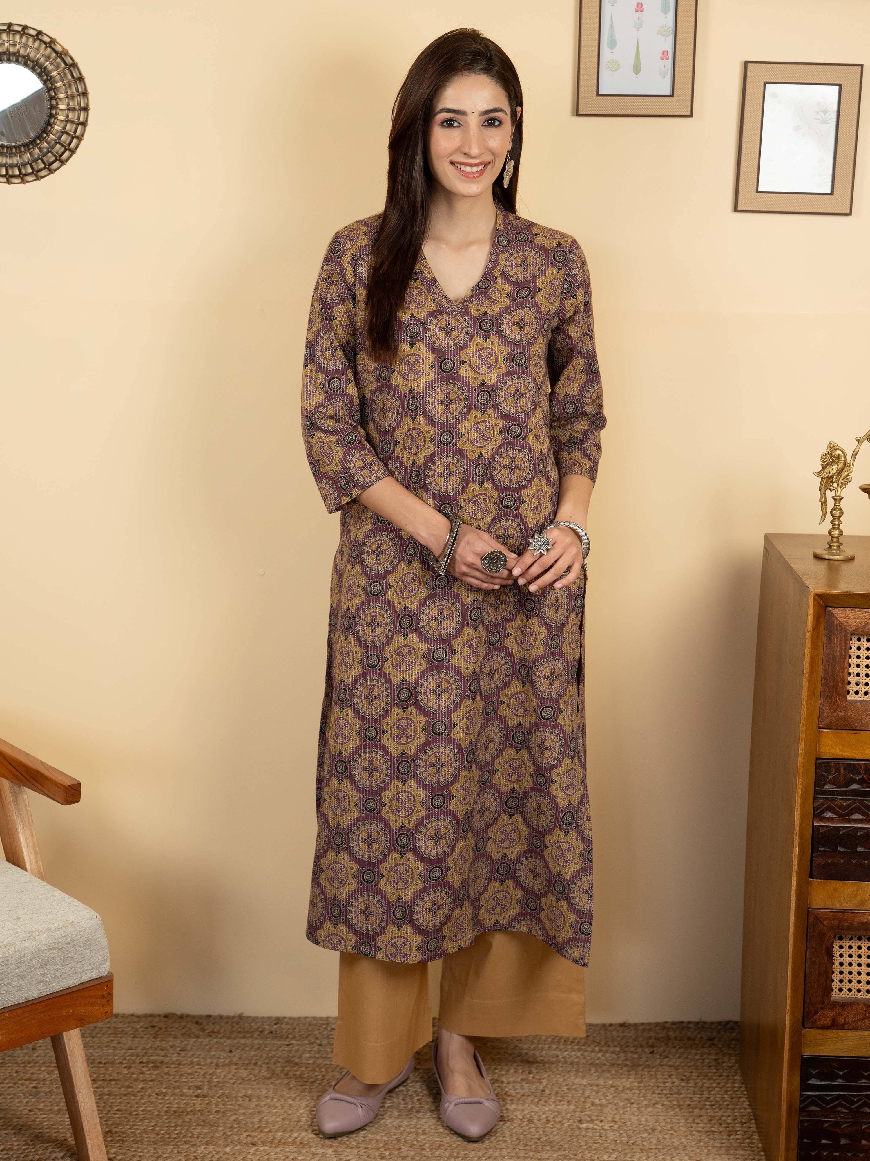 Purple Colour Cotton V-Neck Katha Print Kurta For Women's