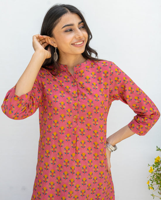 Pink Cotton Printed Kurta For Women's