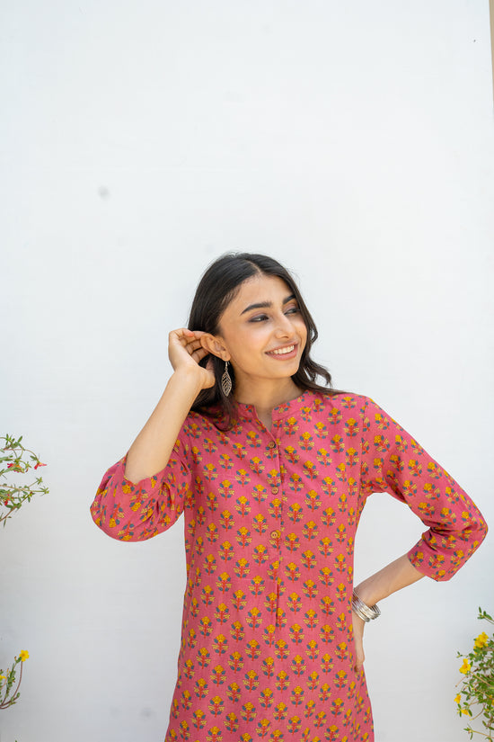Pink Cotton Printed Kurta For Women's