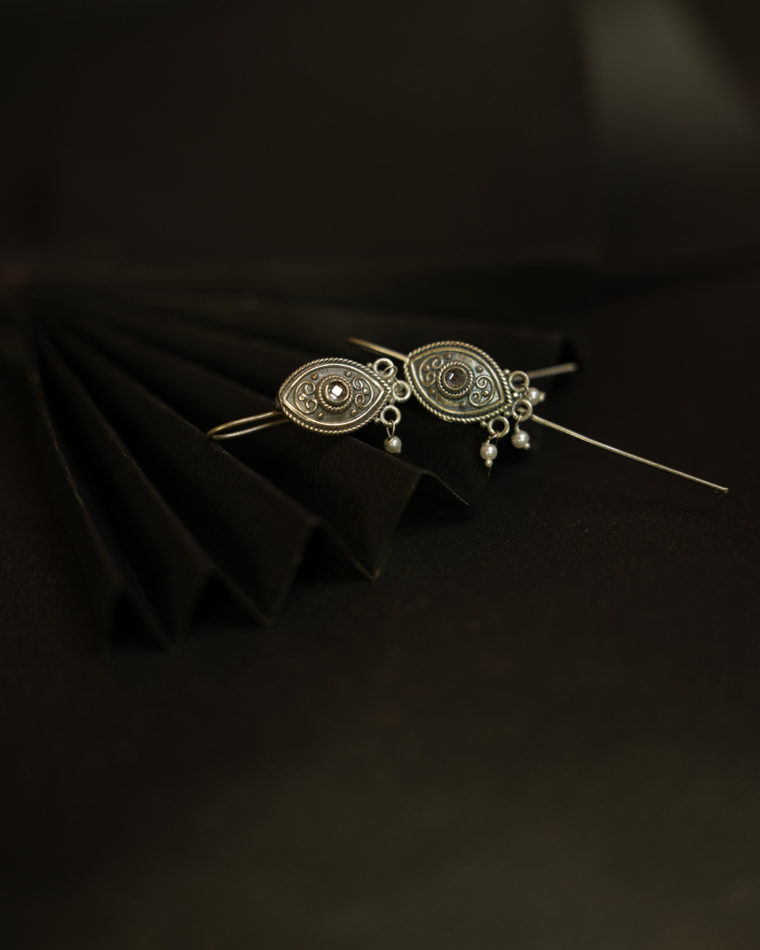 TEARDROP SILVER EARRINGS