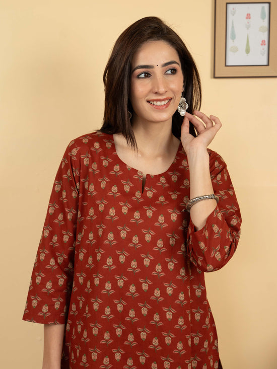 Rust Colour Cotton Round With V Neck Block Print Kurta For Women's