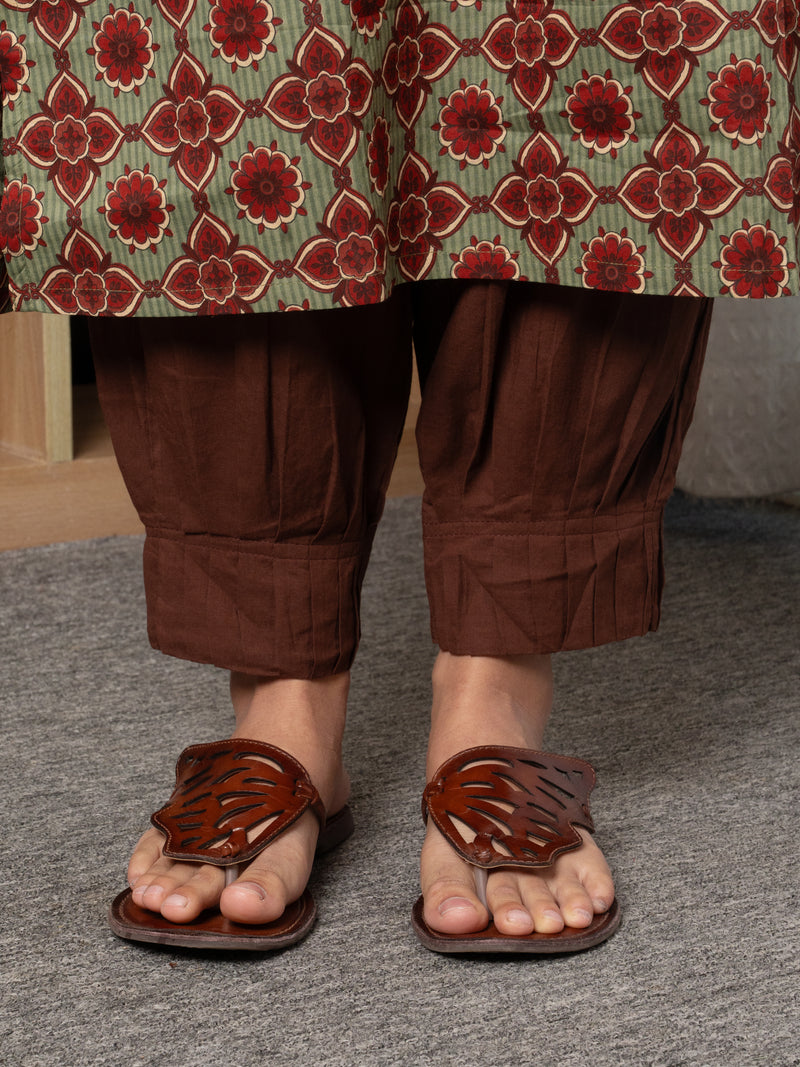 Green Colour Cotton Round With V Neck Floral Print Kurta For Women's