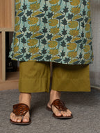 Blue Colour Cotton V-Neck Floral Print Kurta For Women's