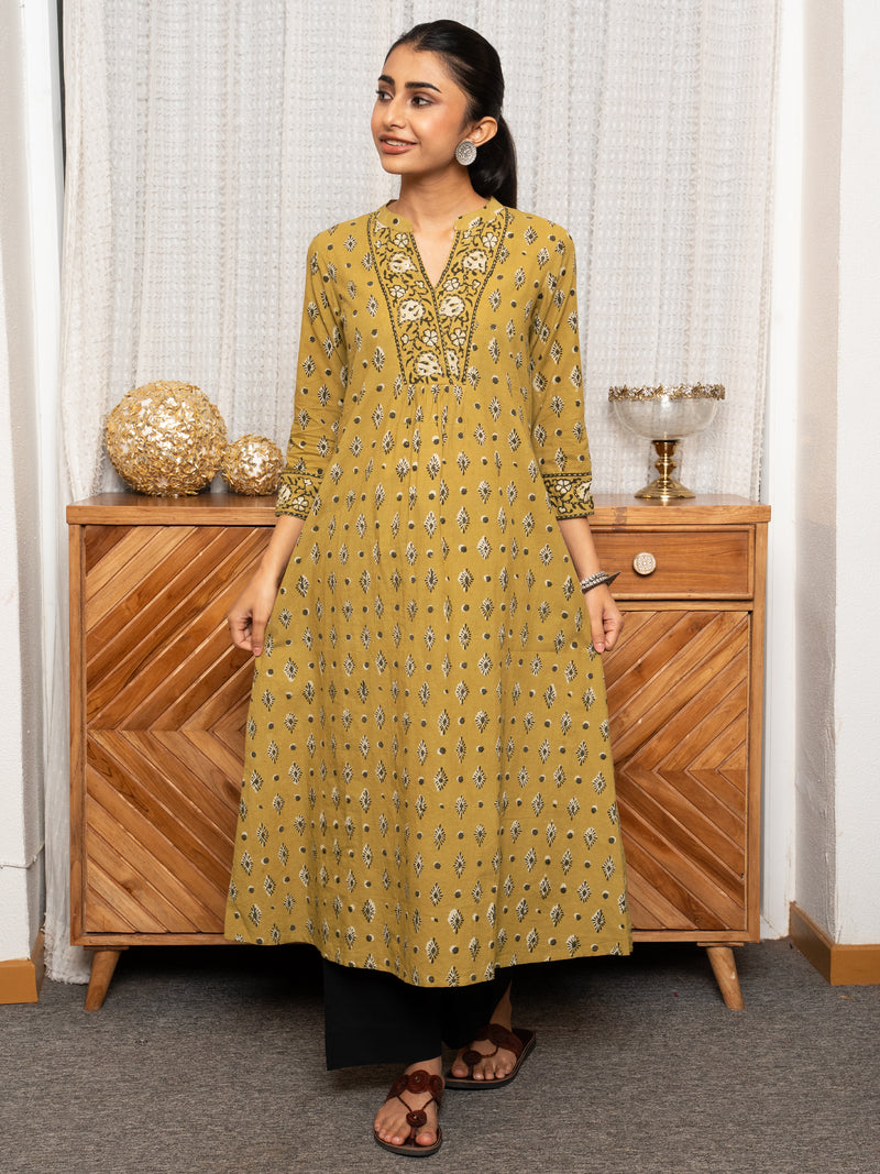 Mustard Colour Cotton Round With V-Neck Hand-Block Print, Kurta For Women's