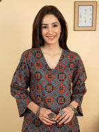 Blue Colour Cotton V-Neck Floral Print Bead Work Kurta For Women's