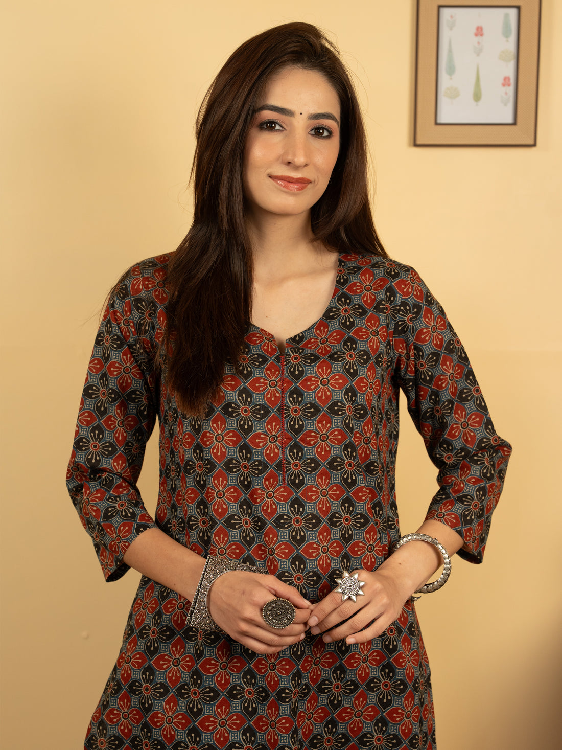 Blue Colour Cotton Round With V-Neck Floral Print Kurta For Women's