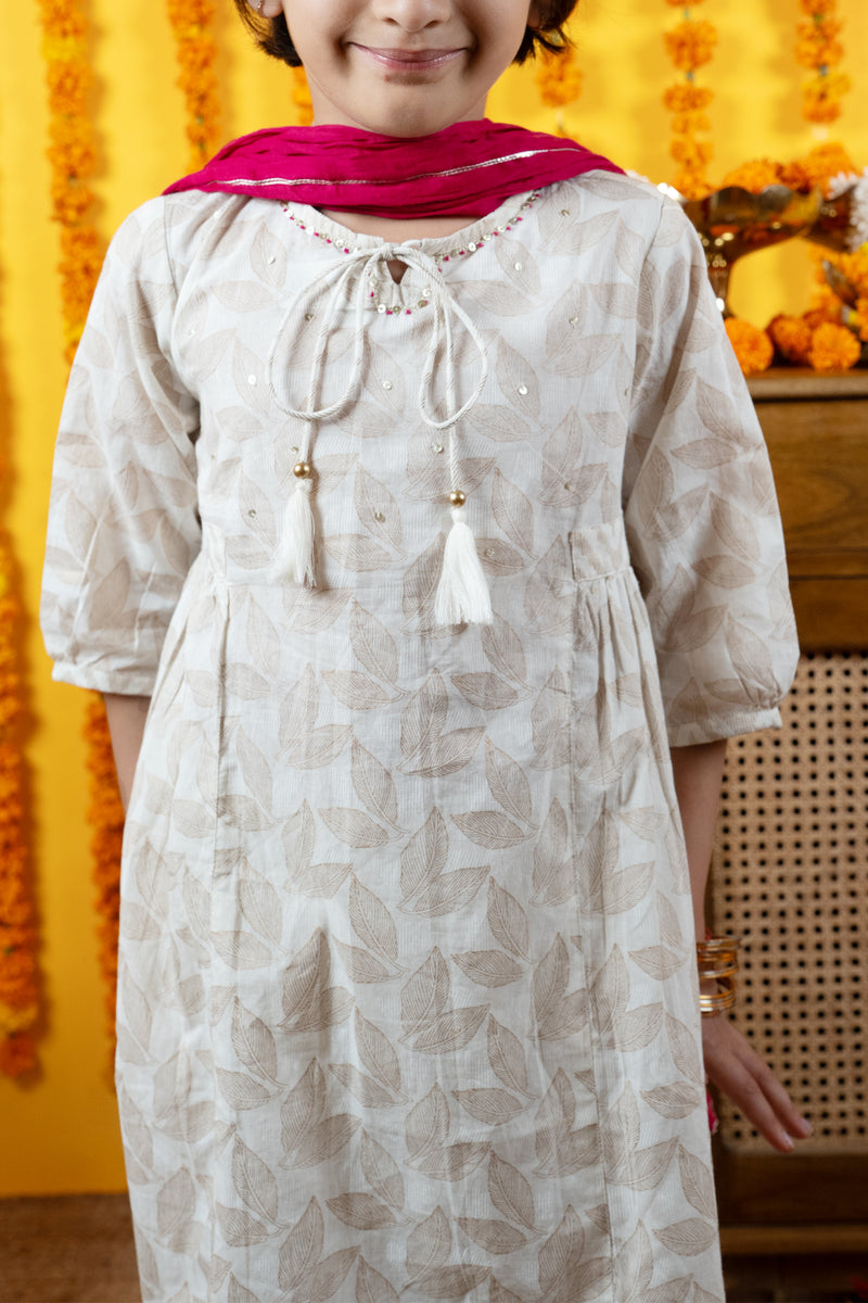 Girls White Kurta Salwar Set