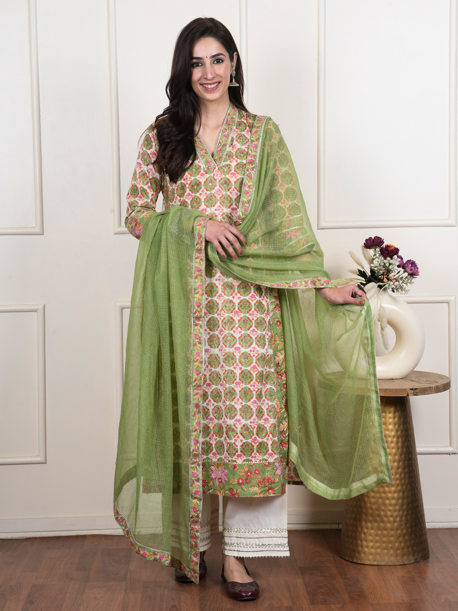 Green And White Cotton Kurta Dupatta Set (Pant Not Included)